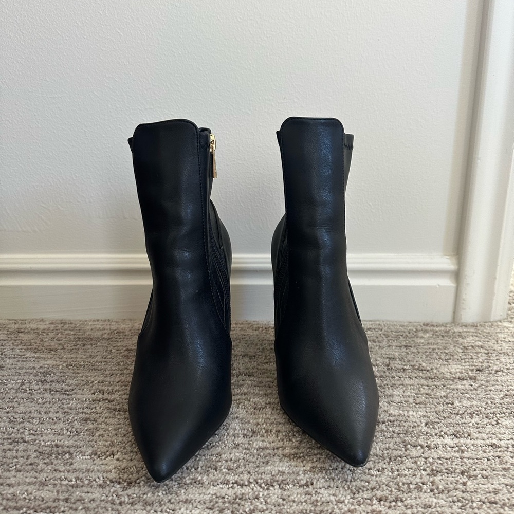 Qupid high heel boots.